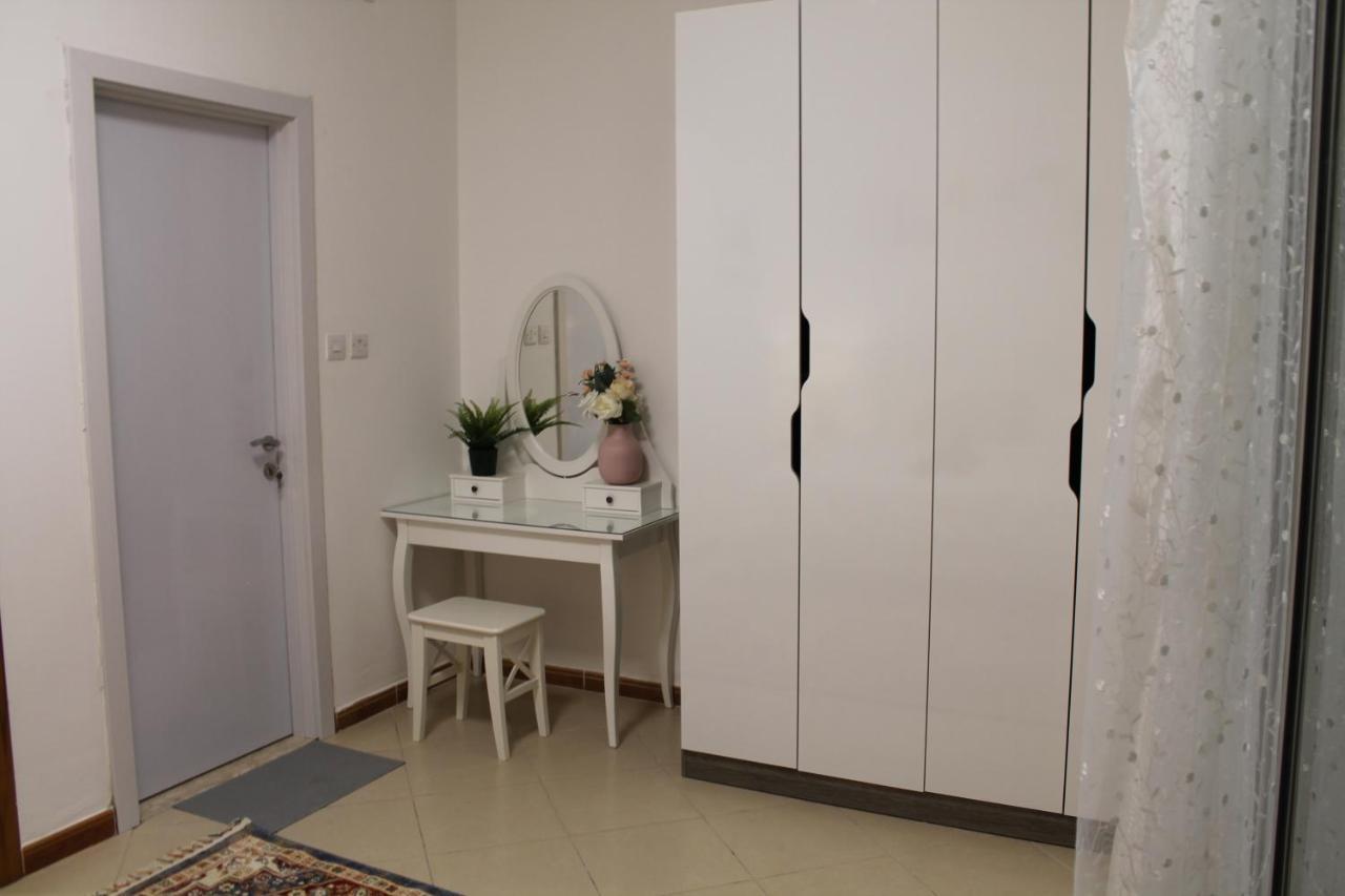 Newly Furnished Cozy 1 Bedroom Apartment Close To Jbr Beach And Metro Дубай Экстерьер фото