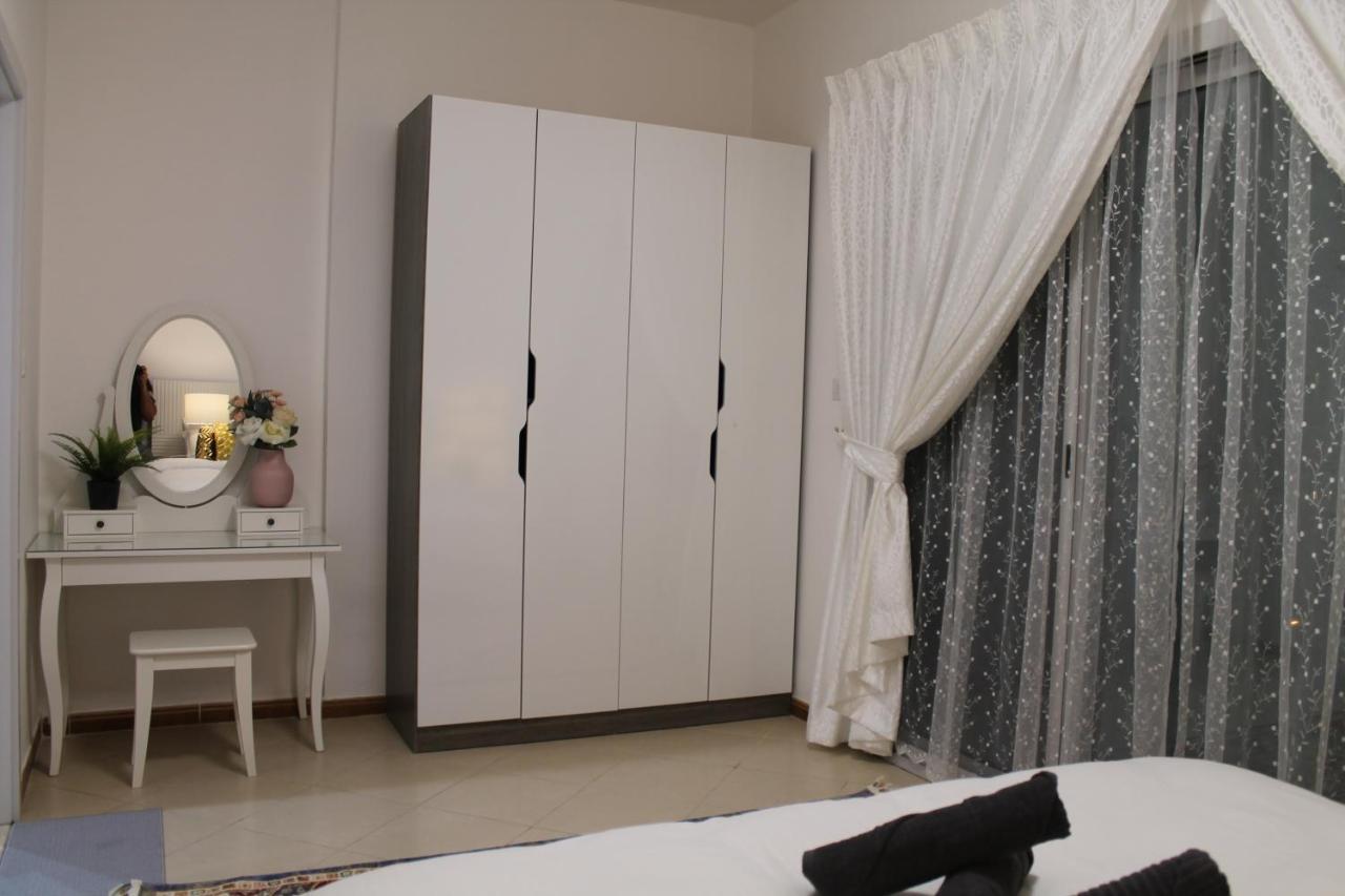 Newly Furnished Cozy 1 Bedroom Apartment Close To Jbr Beach And Metro Дубай Экстерьер фото