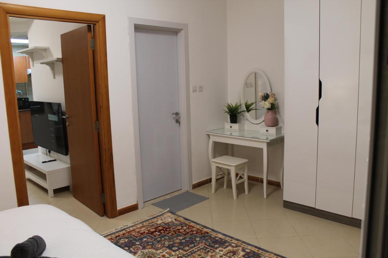 Newly Furnished Cozy 1 Bedroom Apartment Close To Jbr Beach And Metro Дубай Экстерьер фото